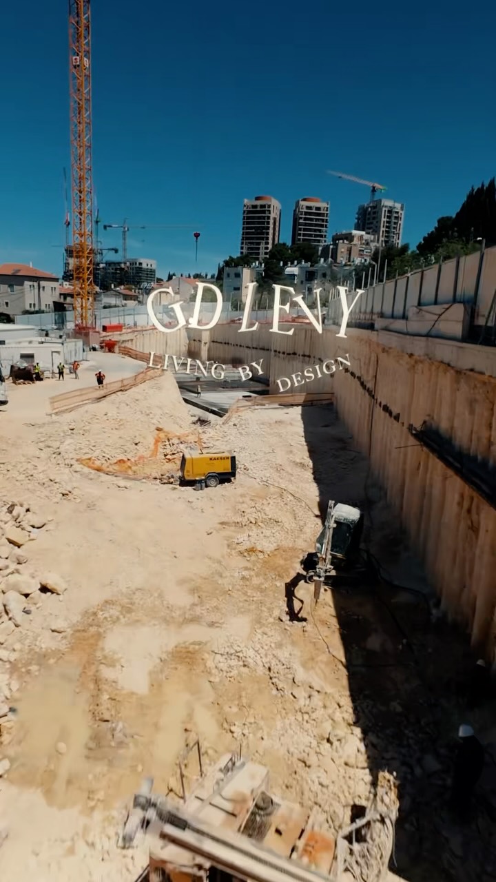 מאחורי כל פרויקט של גיא ודורון לוי עומדים תכנון מדויק, ביצוע ללא פשרות והמון תשוקה לעשייה 🏗️⚒️ כך אנ…